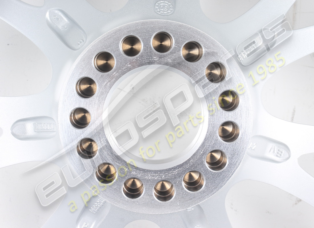 NUEVA LLANTA DE RUEDA DELANTERA FERRARI. NÚMERO DE PARTE 220731 (5) nueva llanta de rueda delantera ferrari. número de parte 220731 (5)