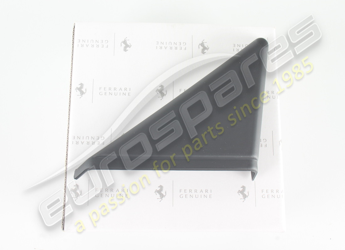nuevo triángulo de moldura interior derecho ferrari. número de pieza 64586500 (3)