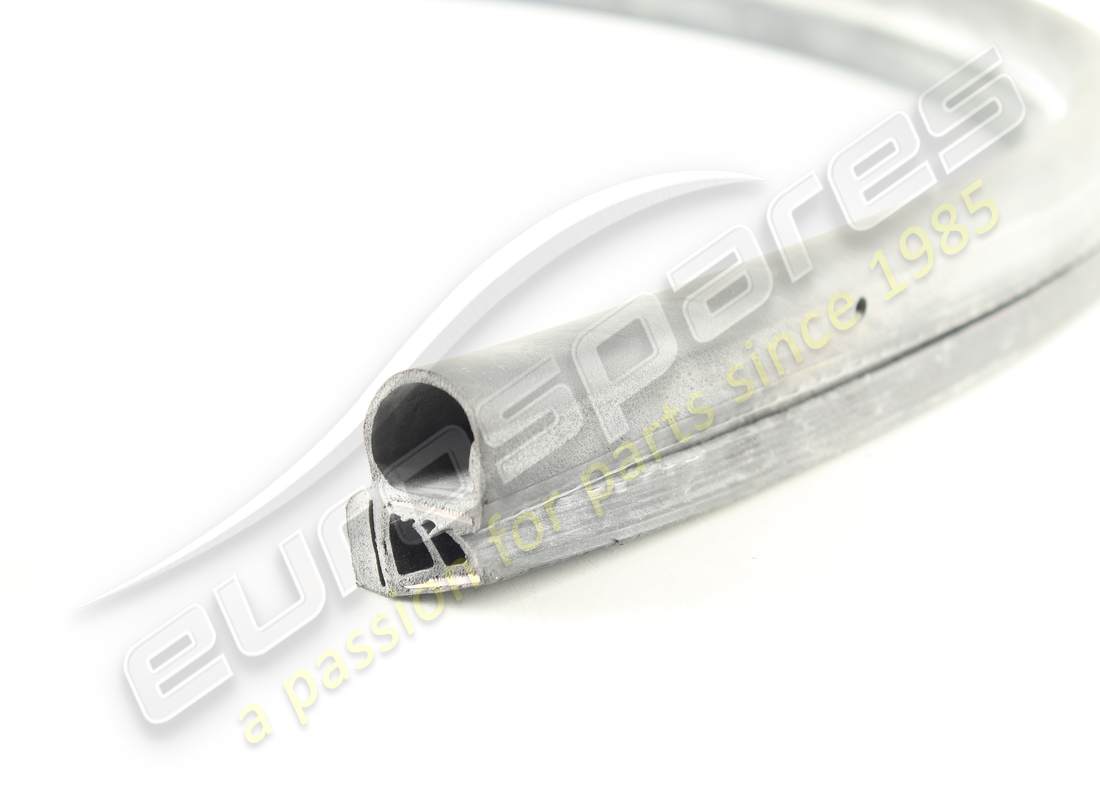 NUEVO SELLO INFERIOR FERRARI. NÚMERO DE PIEZA 83987400 (2) nuevo sello inferior ferrari. número de pieza 83987400 (2)