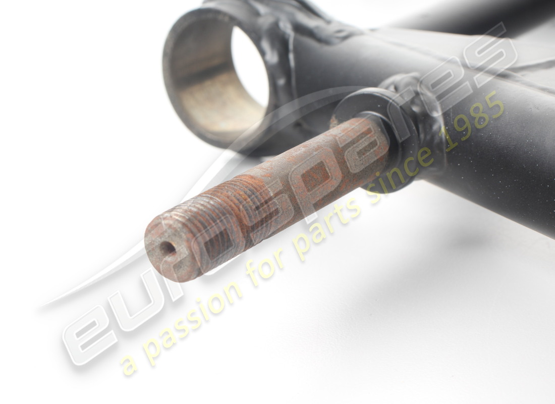 NUEVA PALANCA INFERIOR TRASERA FERRARI. NÚMERO DE PIEZA 124304 (6) nueva palanca inferior trasera ferrari. número de pieza 124304 (6)