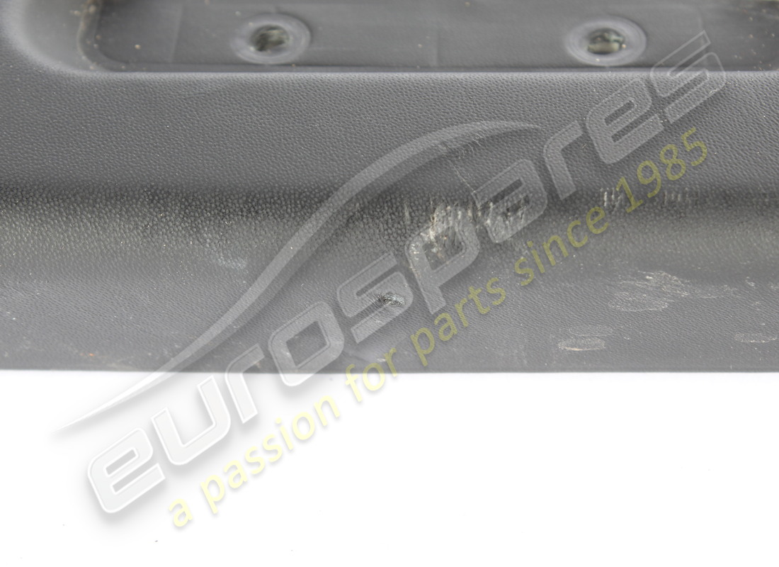 moldura del travesaño superior ferrari usada h. número de pieza 81882200 (6)