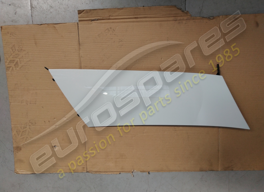 SOPORTE Lamborghini USADO, SPOILER. NÚMERO DE PIEZA 4T8827993 (1)