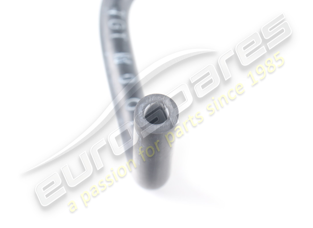 manguera de goma nueva maserati de nourice. número de pieza 374030319 (2)