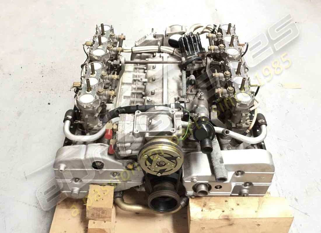 nuevo ferrari 512bb motor carburador boxer. número de pieza 95960407 (5)