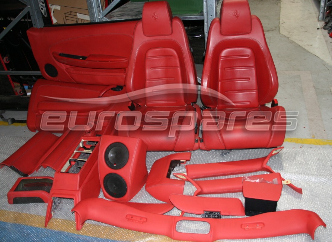 USADO Ferrari INTERIOR COMPLETO, ASIENTOS ELÉCTRICOS, PANELES DE PUERTA Y ACABADOS. NÚMERO DE PIEZA F430SPIDERINT (1)