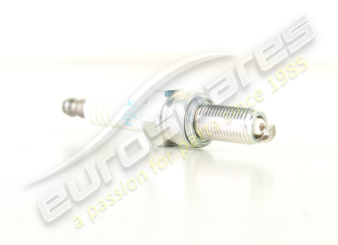 nueva bujía maserati. número de parte 168325 (3)