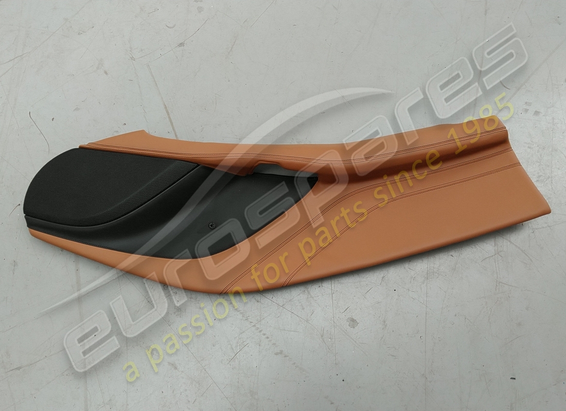 TARJETA DE PUERTA IZQUIERDA Ferrari USADA. NÚMERO DE PIEZA 864563.. (1)