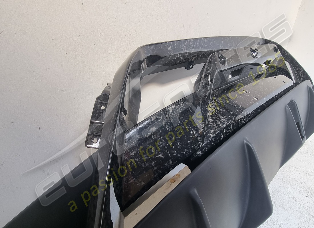 nuevo oe parachoques trasero en carbono (modelo cámara y sensor de aparcamiento). número de pieza 4t0807155b (3)