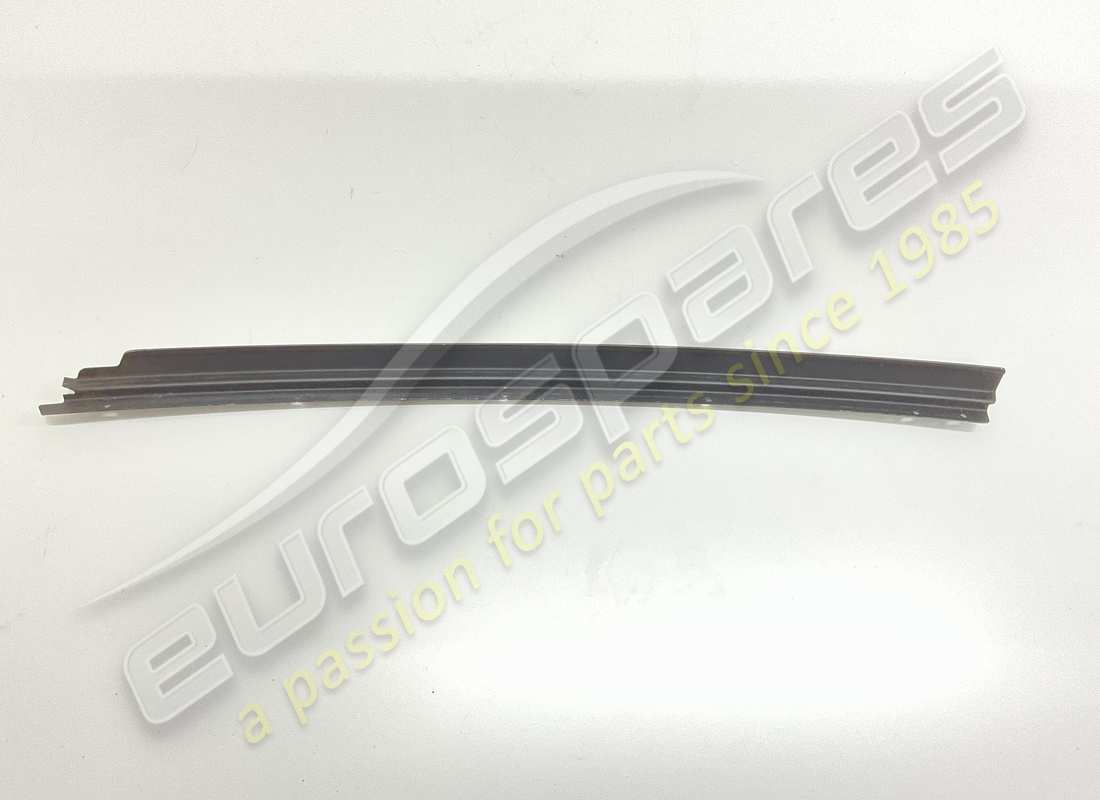 nueva moldura izquierda ferrari. número de parte 60636300 (2)