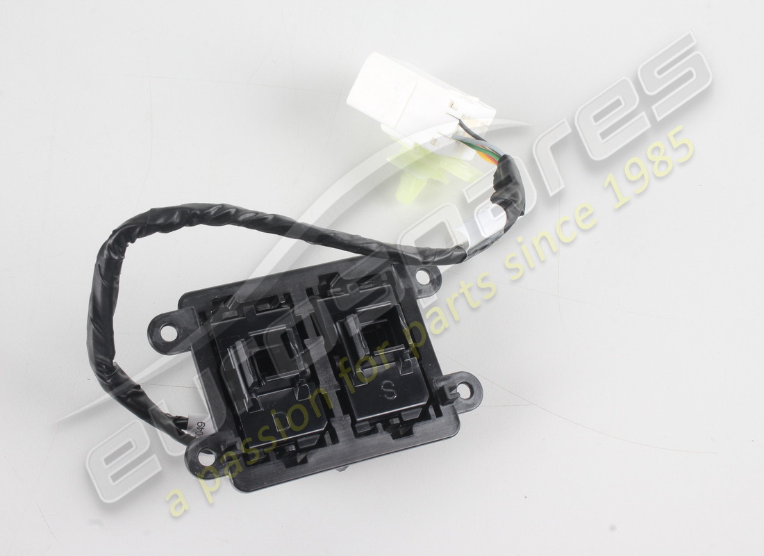 nuevo ferrari soporte del interruptor de la elevalunas eléctrica. número de pieza 267783 (1)