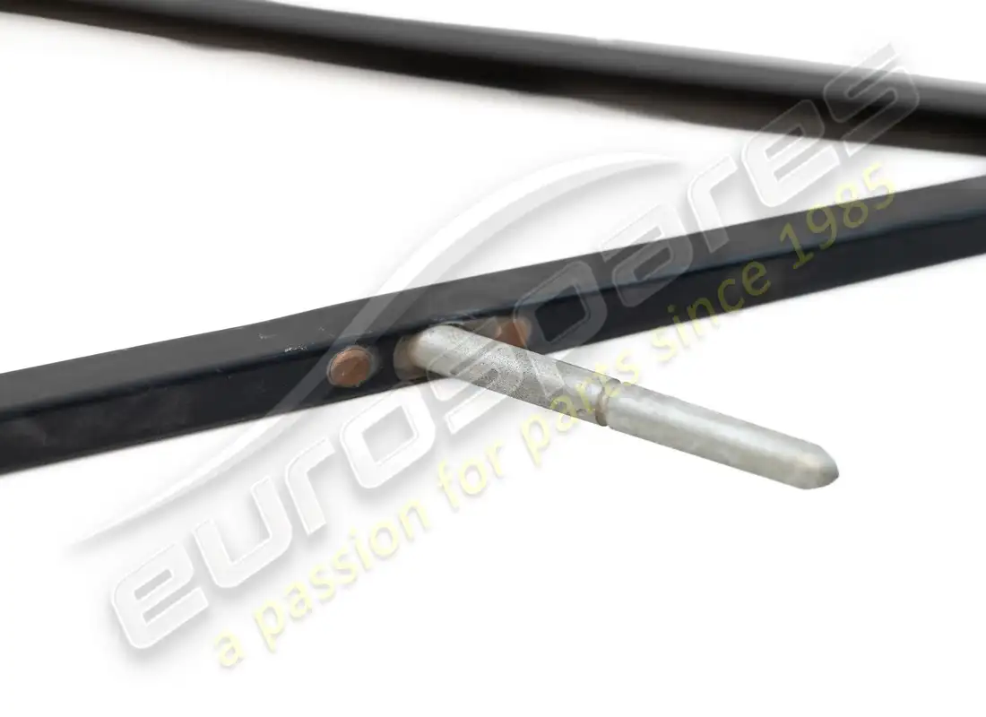 nuevo eurospares 246 gt delantero izquierdo cuarto de vaso chasis. número de pieza eap1390057 (2)