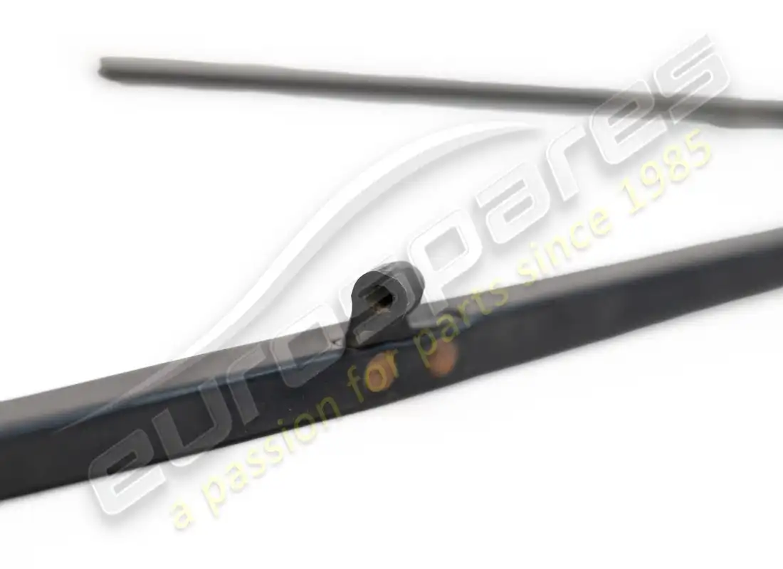 nuevo eurospares 246 gt delantero izquierdo cuarto de vaso chasis. número de pieza eap1390057 (3)