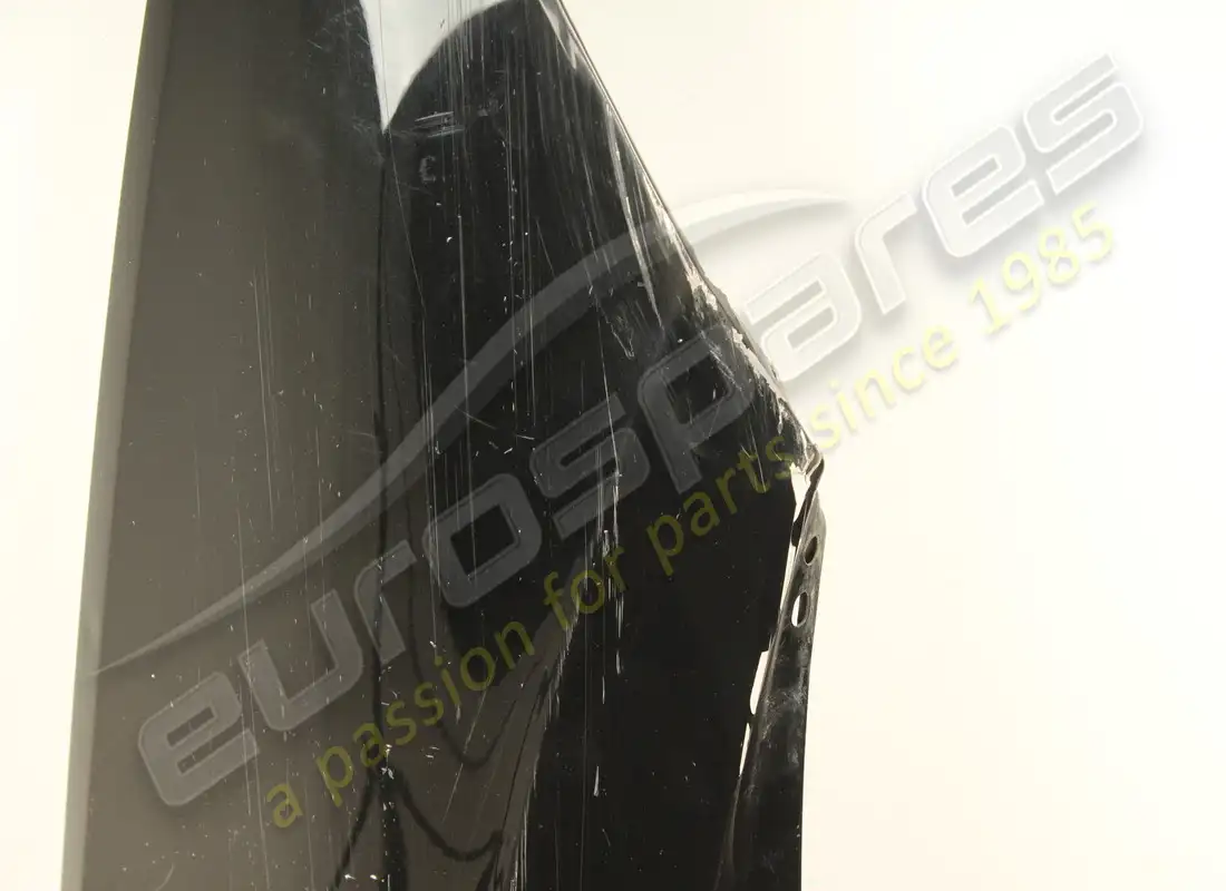 guardabarros delantero derecho lamborghini dañado. número de pieza 4ml821106a (3)
