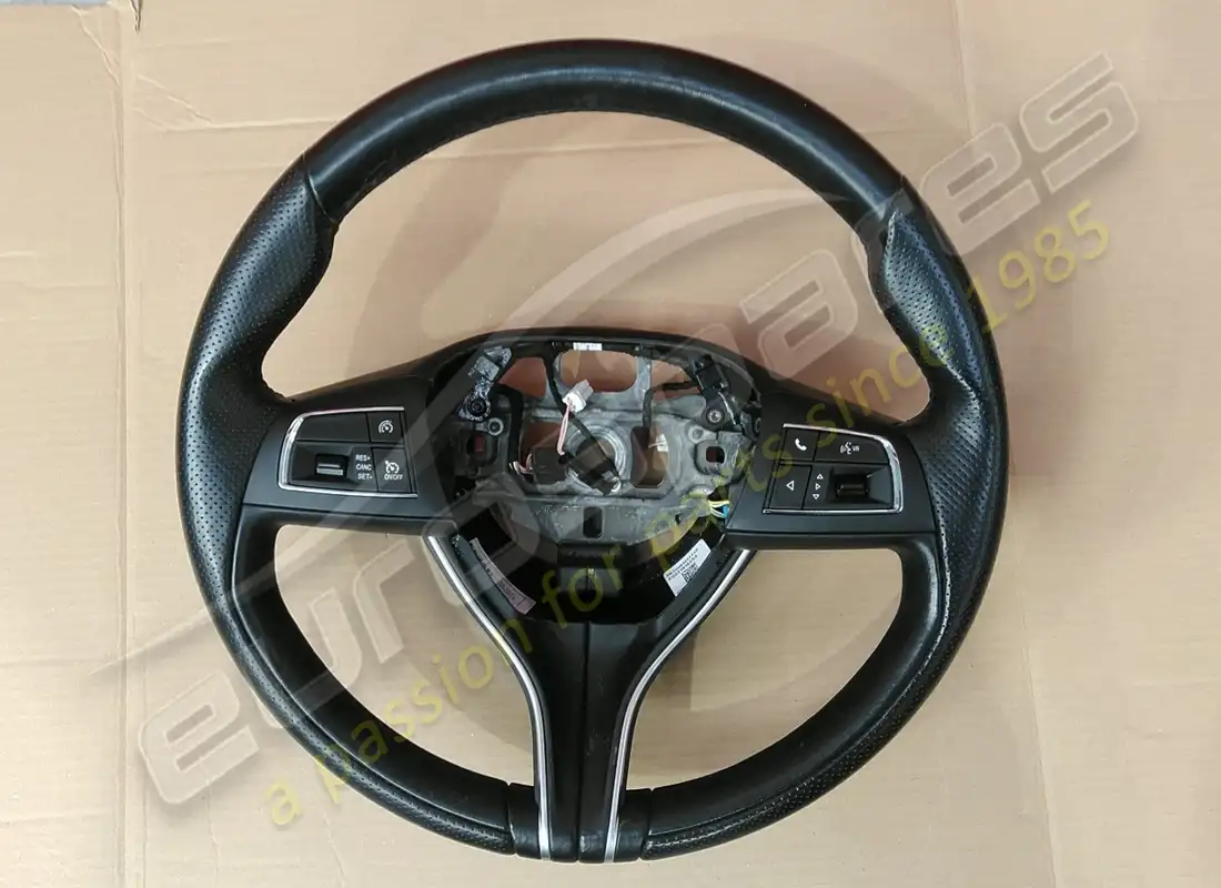 usado maserati volante negro número de pieza 670070927
