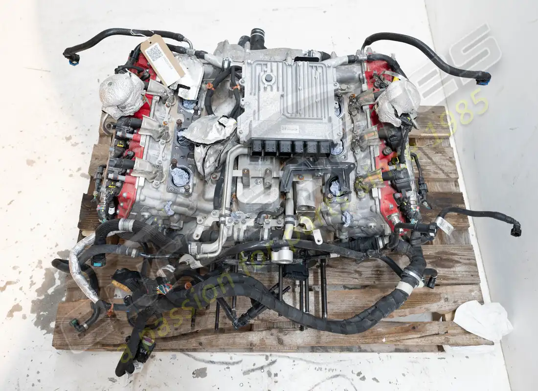 motor ferrari 296 usado. número de parte 985000364 (4)