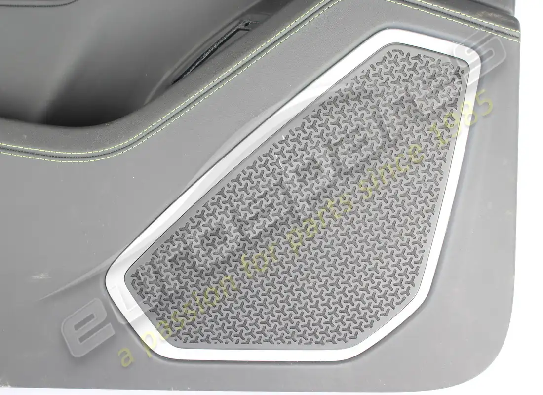 panel de puerta lamborghini usado. número de parte 4ml867003001 (5)