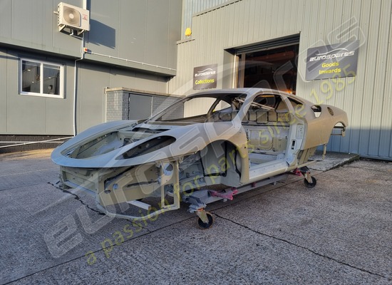 nuevo ferrari número de pieza de scuderia bodyshell 80557000
