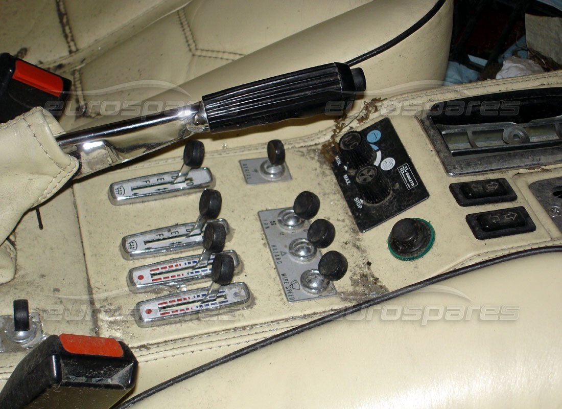 ferrari 308 quattrovalvole (1985) con 29,151 miles, preparándose para desmantelar #7