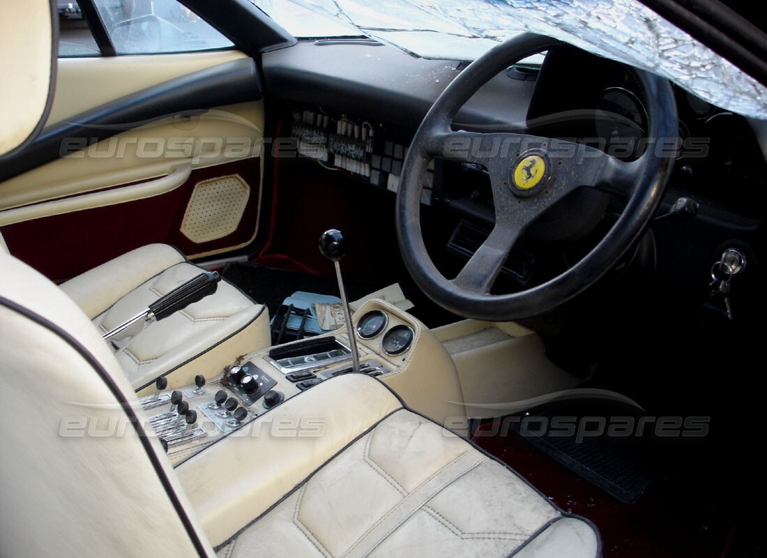 ferrari 308 quattrovalvole (1985) con 29,151 miles, preparándose para desmantelar #2