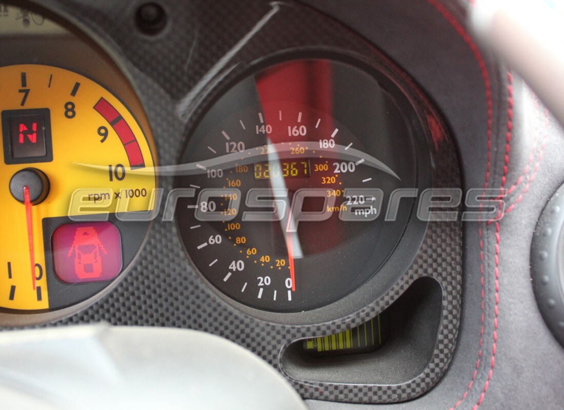 ferrari 360 challenge stradale con 20,367 kilómetros, en preparación para desmantelamiento #9