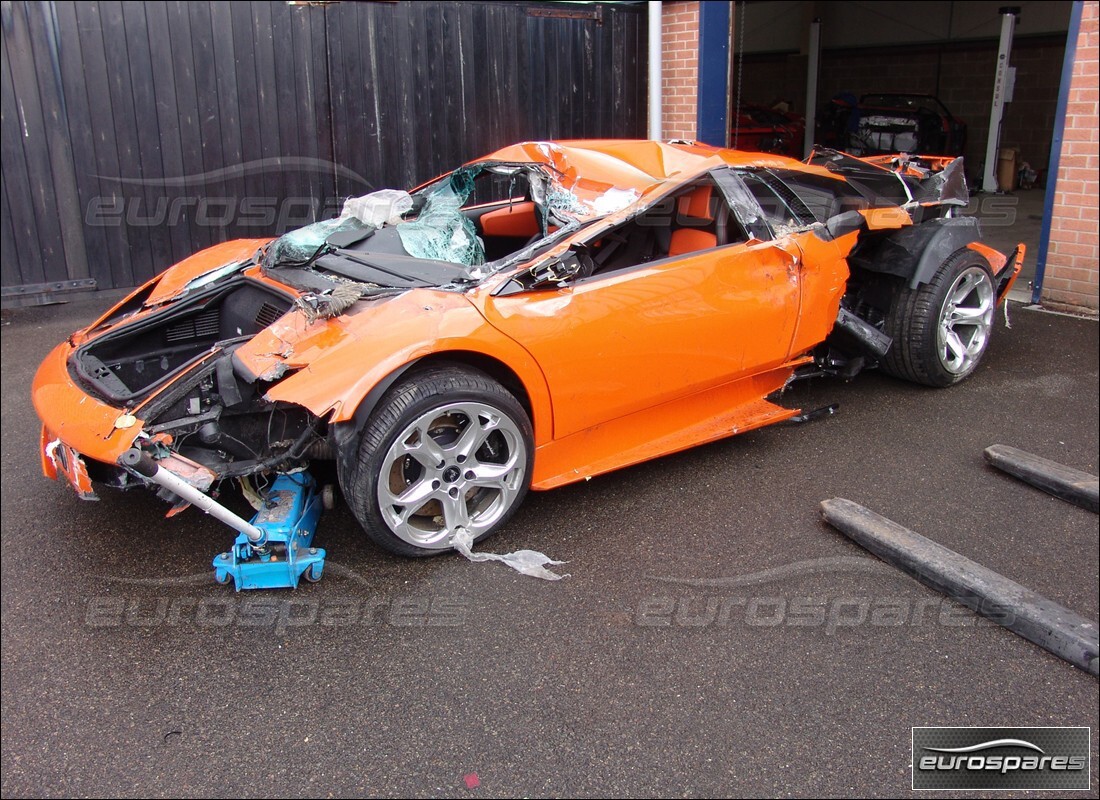 lamborghini murcielago coupe (2003) con 6,200 kilómetros, en preparación para desmantelamiento #5