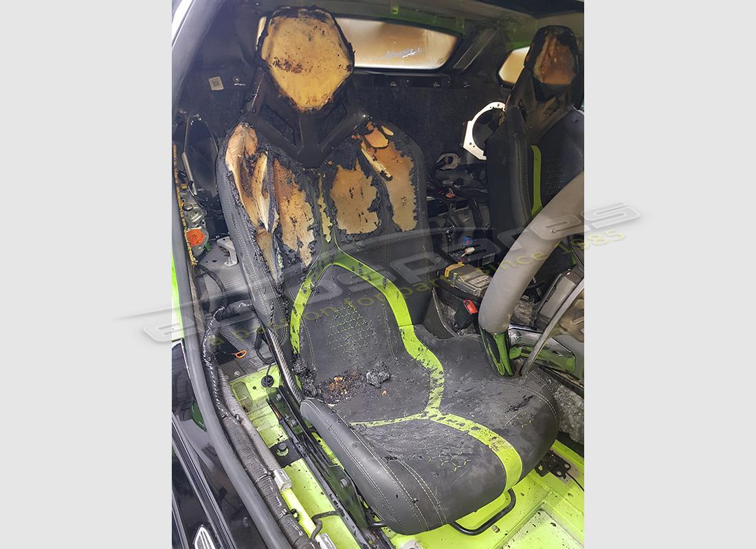 lamborghini 2018 (performante coupe) con 6,976 miles, preparándose para desmantelar #10