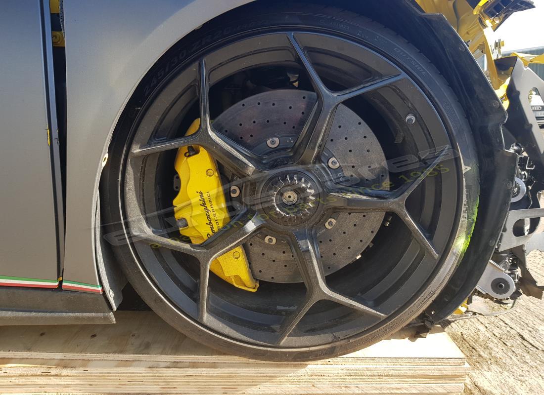 lamborghini performante coupe (2018) con 0 millas, preparándose para el desmantelamiento #19