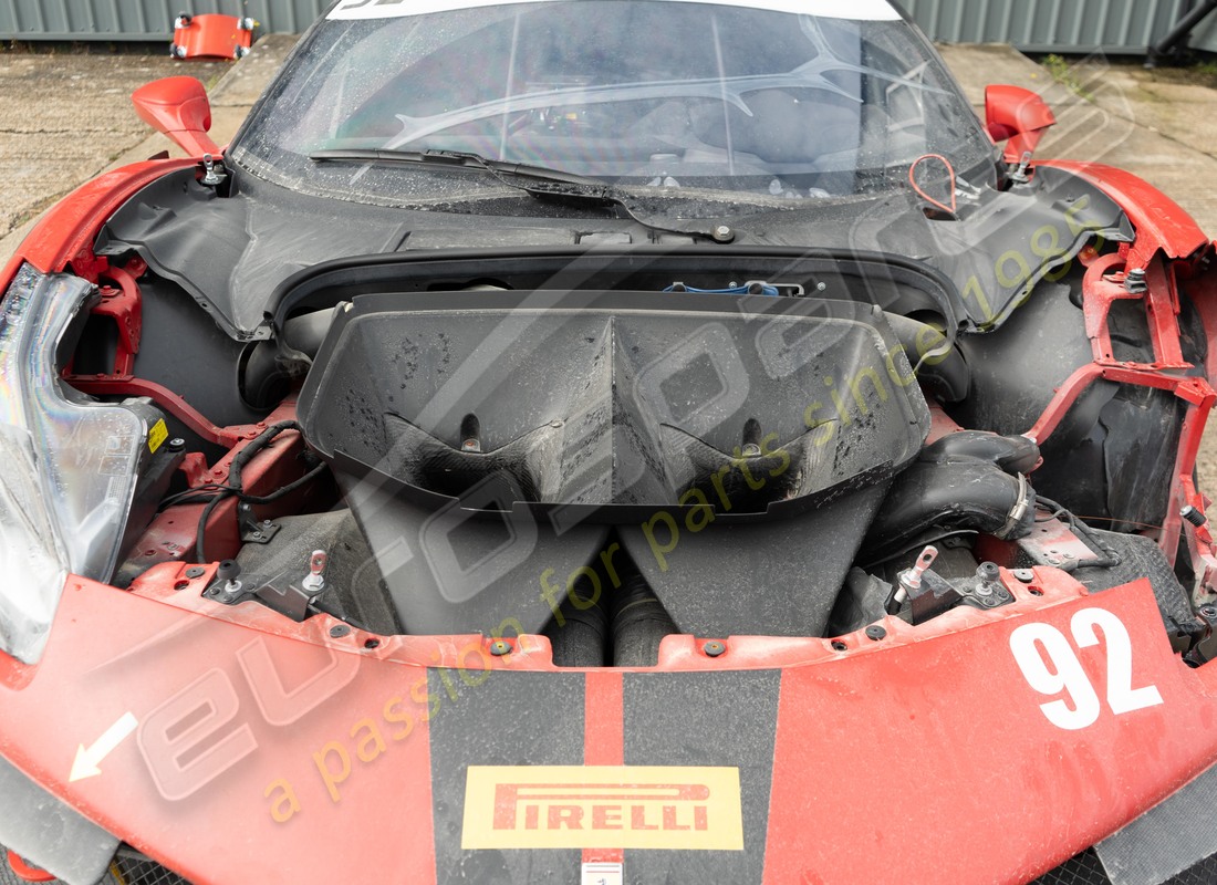 ferrari 488 challenge con 3900km, preparándose para desmantelar #23