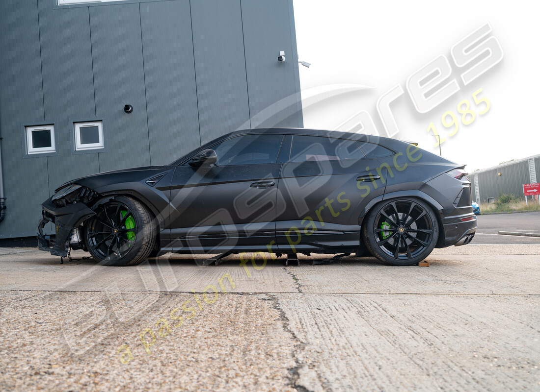 lamborghini urus (2022) con 11402, preparándose para el desmantelamiento #6