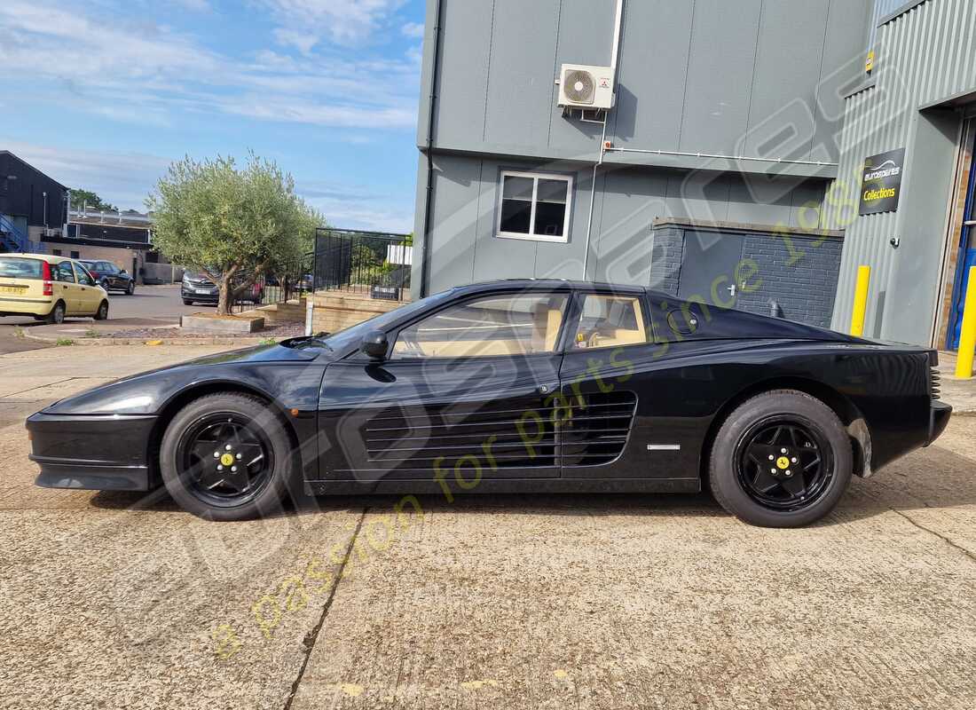 ferrari testarossa (1990) con 35,976 miles, preparándose para desmantelar #2