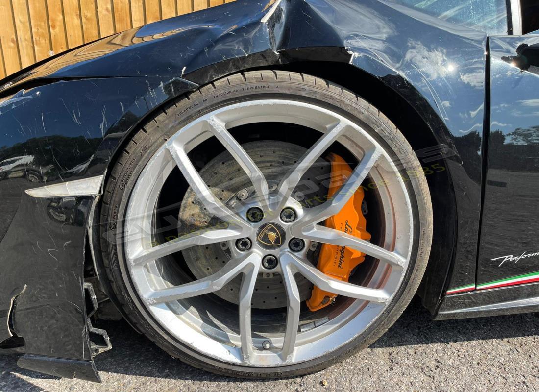 lamborghini performante spyder (2019) con 1,589 miles, preparándose para desmantelar #10