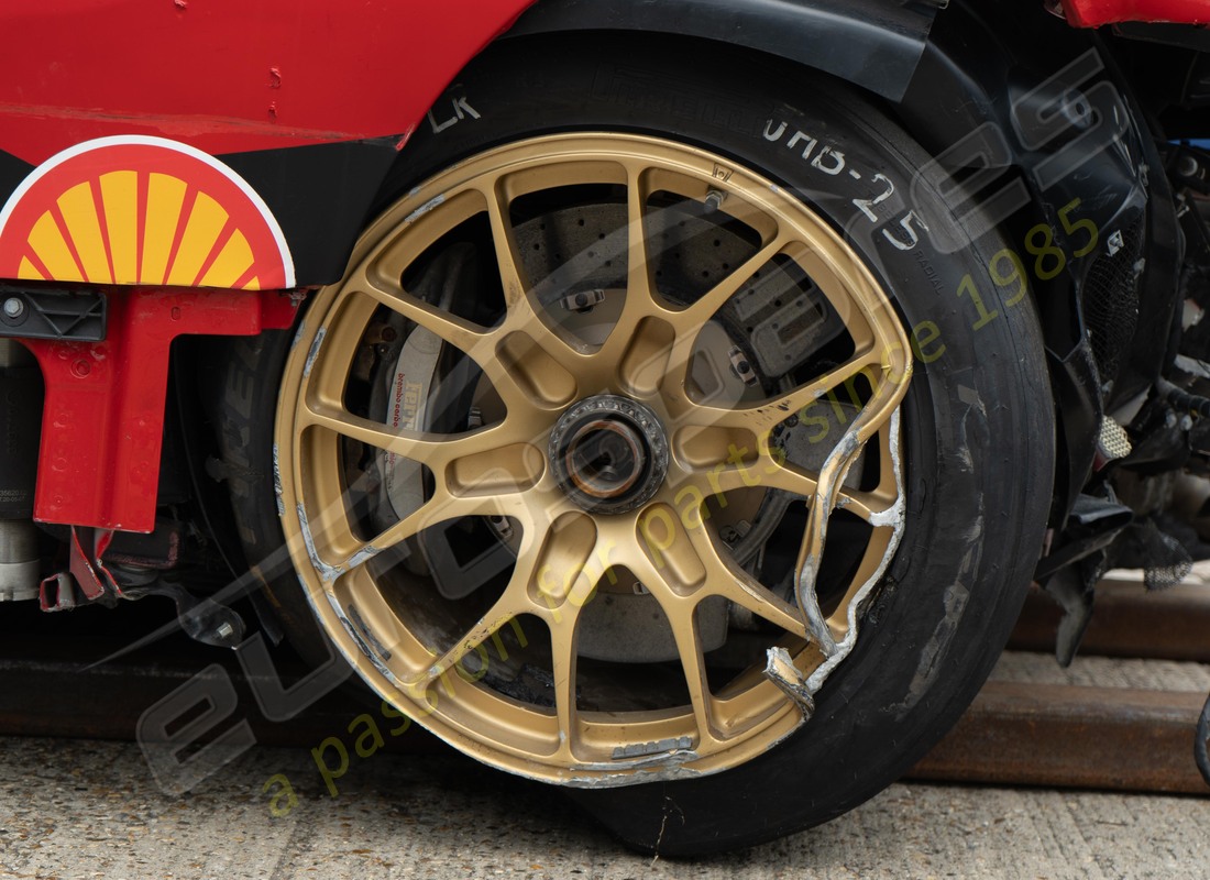 ferrari 488 challenge con 3900km, preparándose para desmantelar #26