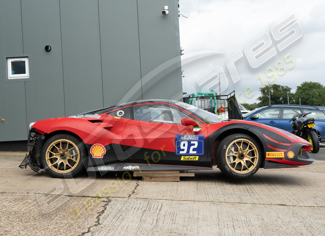 ferrari 488 challenge con 3900km, preparándose para desmantelar #6