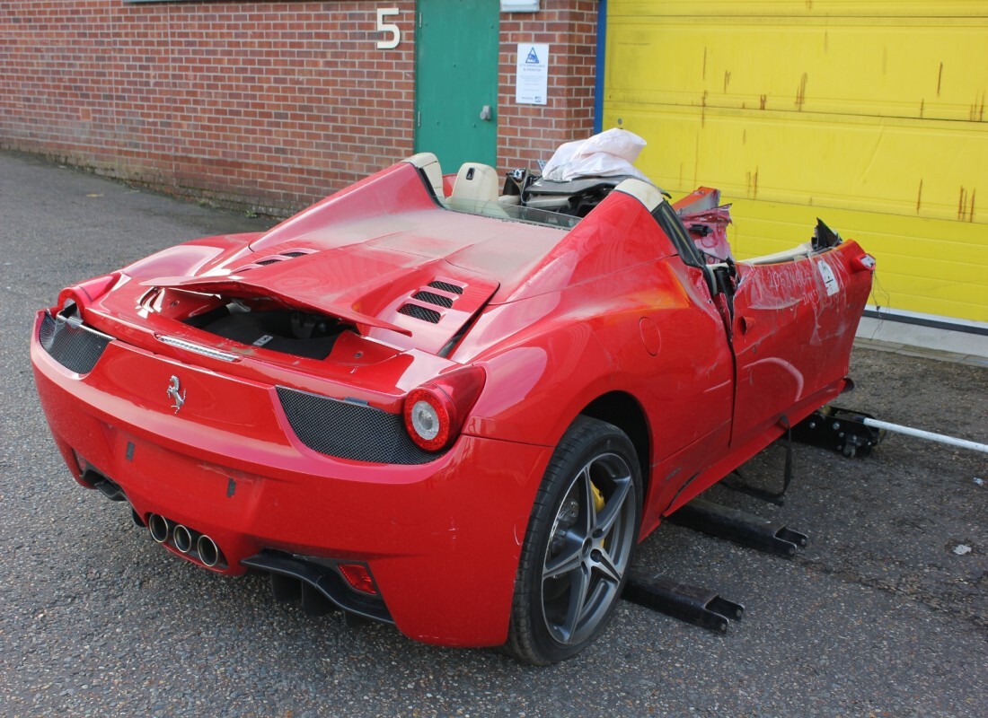 ferrari 458 spider (europe) con 869 millas, preparándose para el desmantelamiento #4