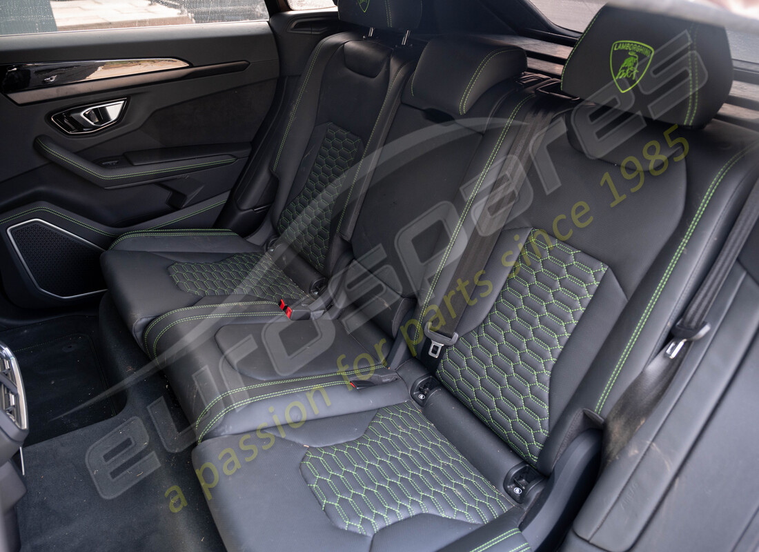 lamborghini urus (2022) con 11402, preparándose para el desmantelamiento #12