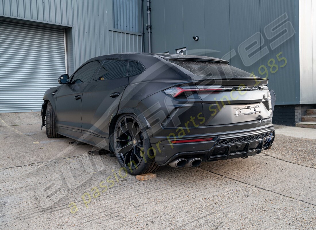 lamborghini urus (2022) con 11402, preparándose para el desmantelamiento #5