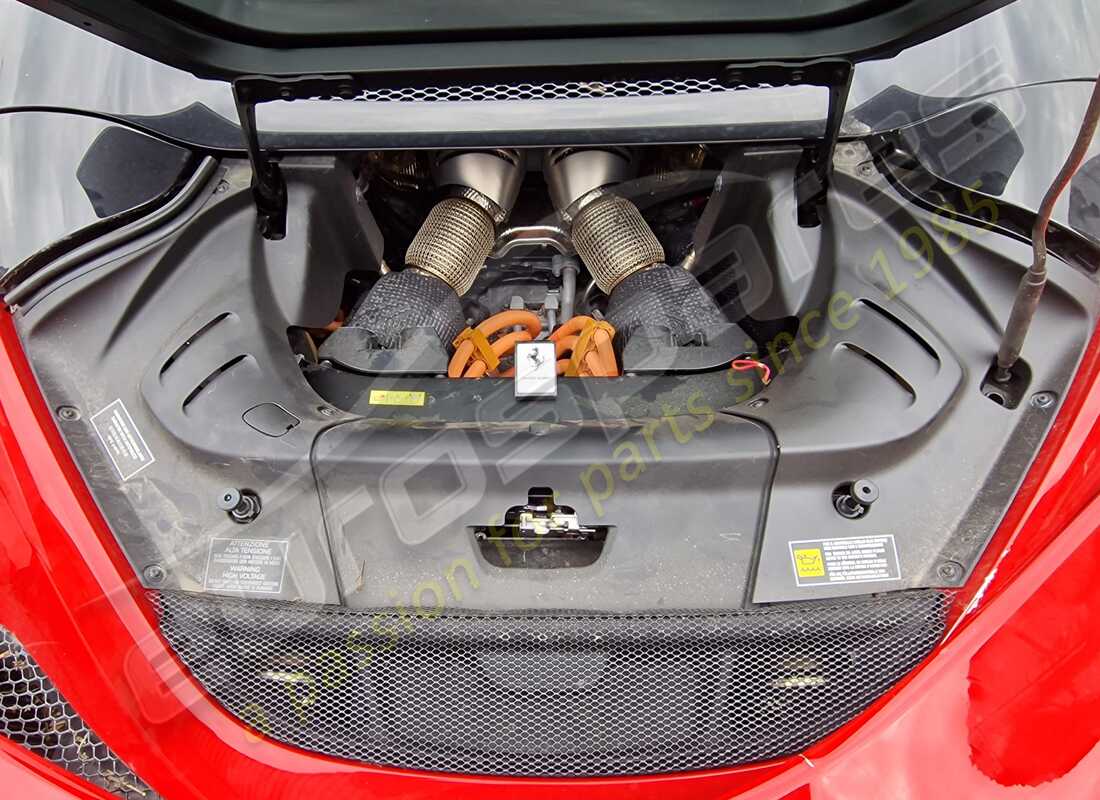 ferrari 296 gts con 2525 millas, preparándose para el desmantelamiento de #18