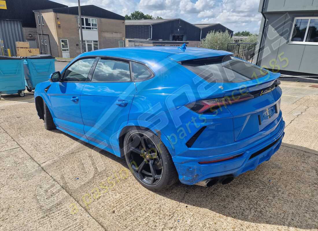 lamborghini urus (2020) con 13,163 miles, preparándose para desmantelar #3