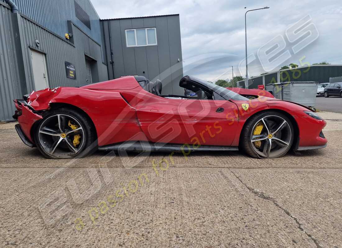 ferrari 296 gts con 2525 millas, preparándose para el desmantelamiento de #6