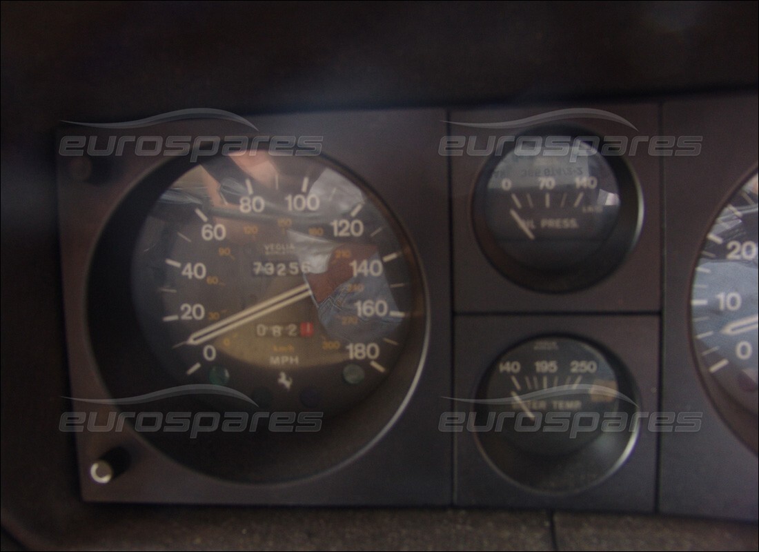 ferrari 365 gt4 2+2 (1973) con 74,889 miles, preparándose para desmantelar #4
