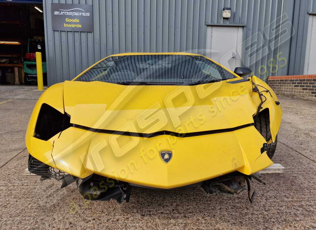 lamborghini lp750-4 sv coupe (2016) con 6,468 miles, preparándose para desmantelar #8
