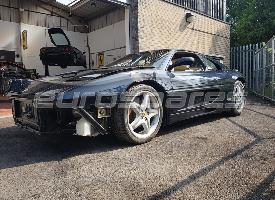 ferrari 355 (5.2 motronic) con 32,000 miles, preparándose para desmantelar #2