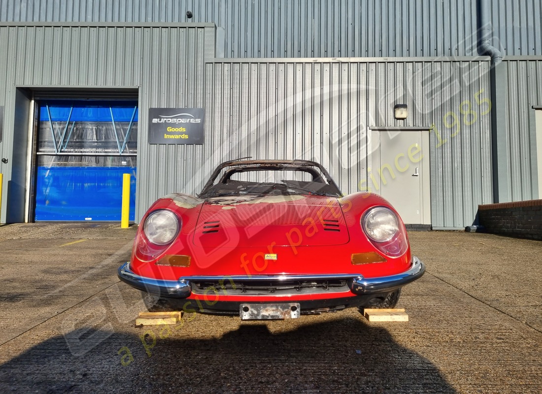 ferrari 246 dino (1975) con 58,145 miles, preparándose para desmantelar #8