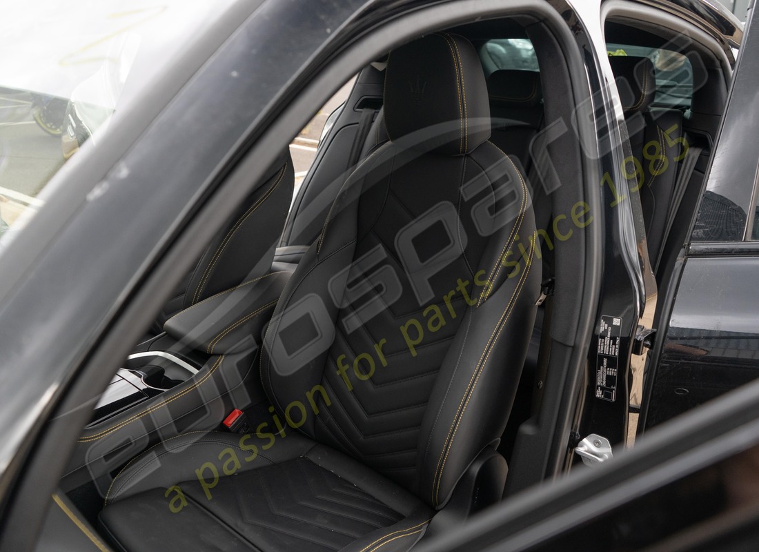 maserati grecale modena (2023) con 3233, preparándose para desmantelar #12