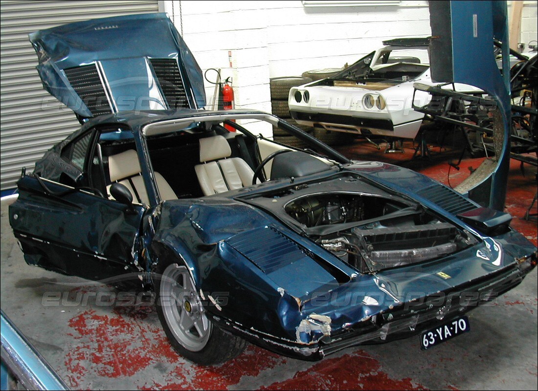 ferrari 308 gtb (1976) con 98,554 kilómetros, en preparación para desmantelamiento #2