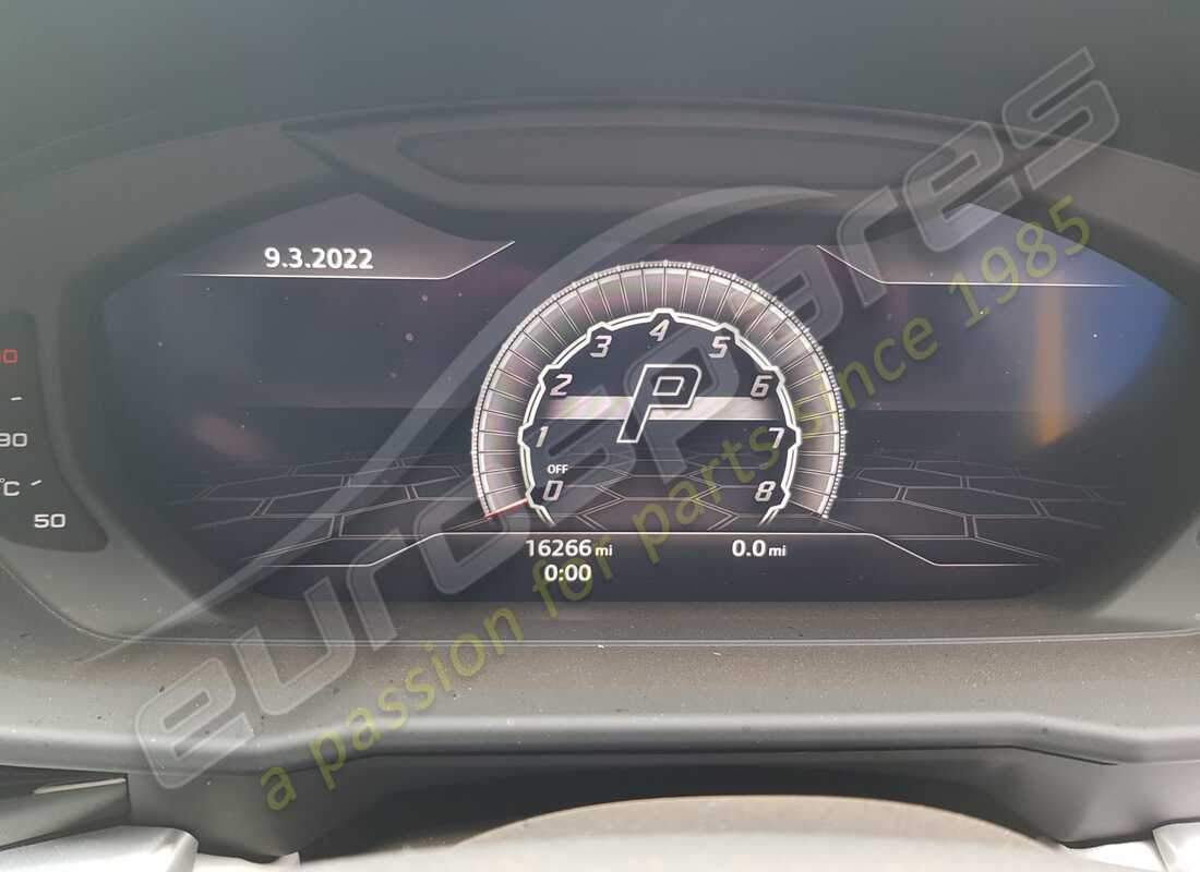 lamborghini urus (2020) con 16,266 miles, preparándose para desmantelar #16