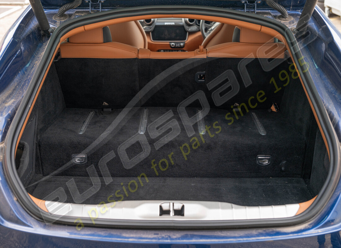ferrari gtc4 lusso (rhd) con tbc, preparándose para el desmantelamiento #18