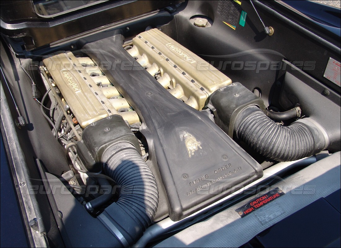 lamborghini diablo se30 (1995) con 28,485 kilómetros, en preparación para desmantelamiento #2