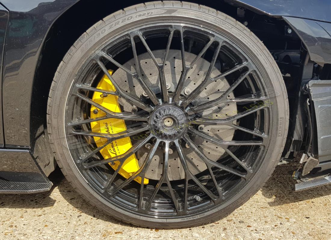 lamborghini 2018 (lp740-4 s coupe) con 6,254 miles, preparándose para desmantelar #16