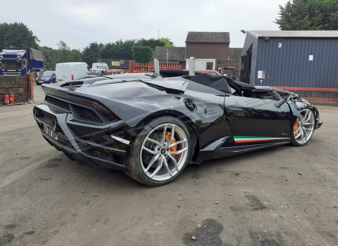 lamborghini performante spyder (2019) con 1,589 miles, preparándose para desmantelar #4
